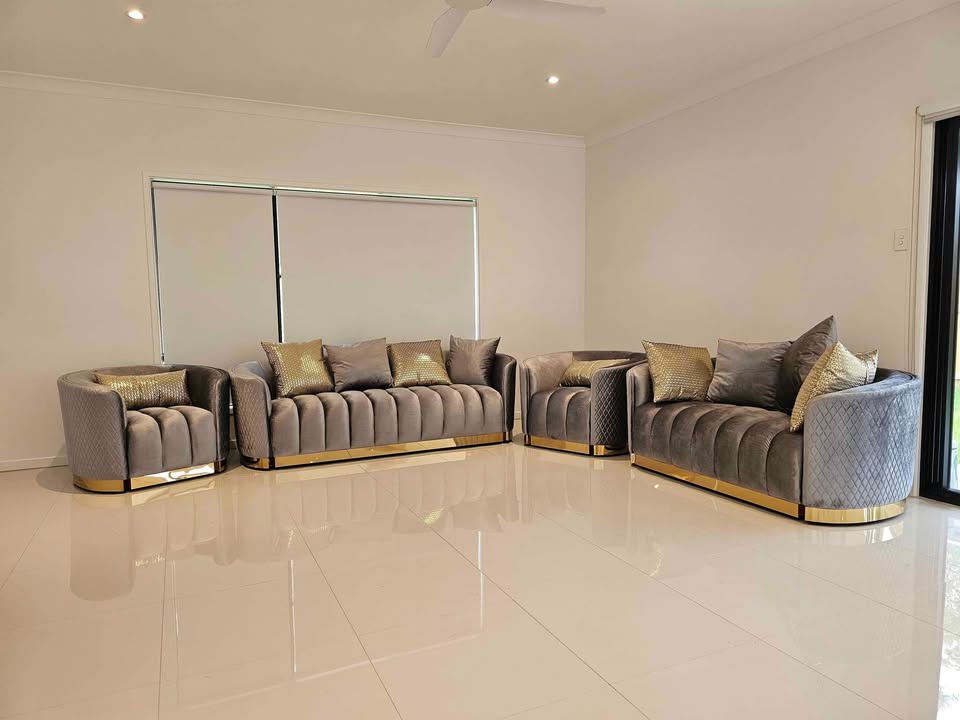 Seven seater sofa 3+2+1+1 - Image 2