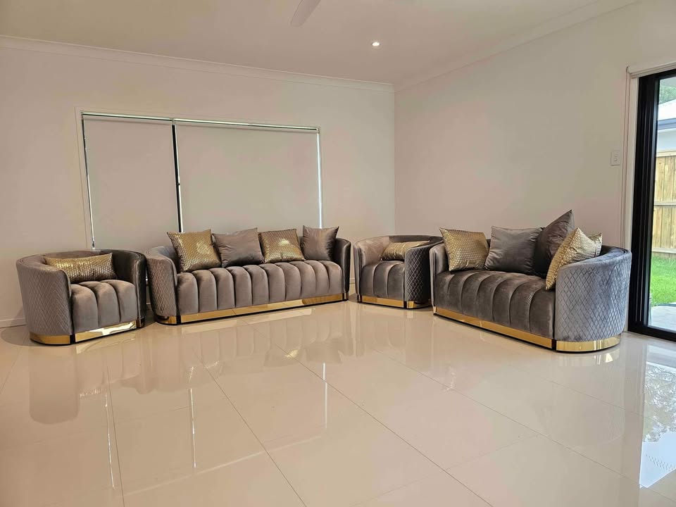 Seven seater sofa 3+2+1+1 - Image 5
