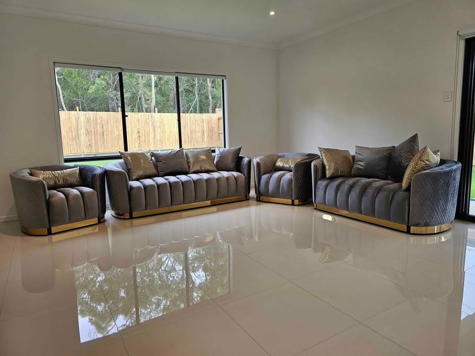 Seven seater sofa 3+2+1+1 - Image 4