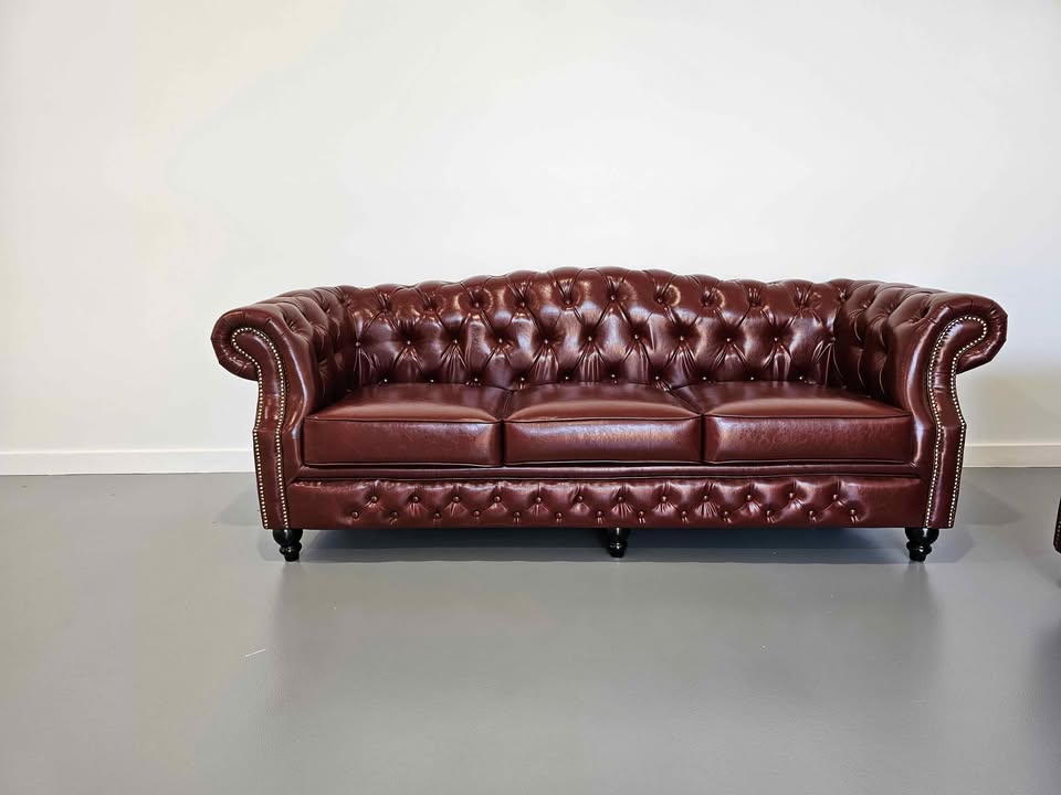 Bran new in box Red wine leather chesterfield style sofa